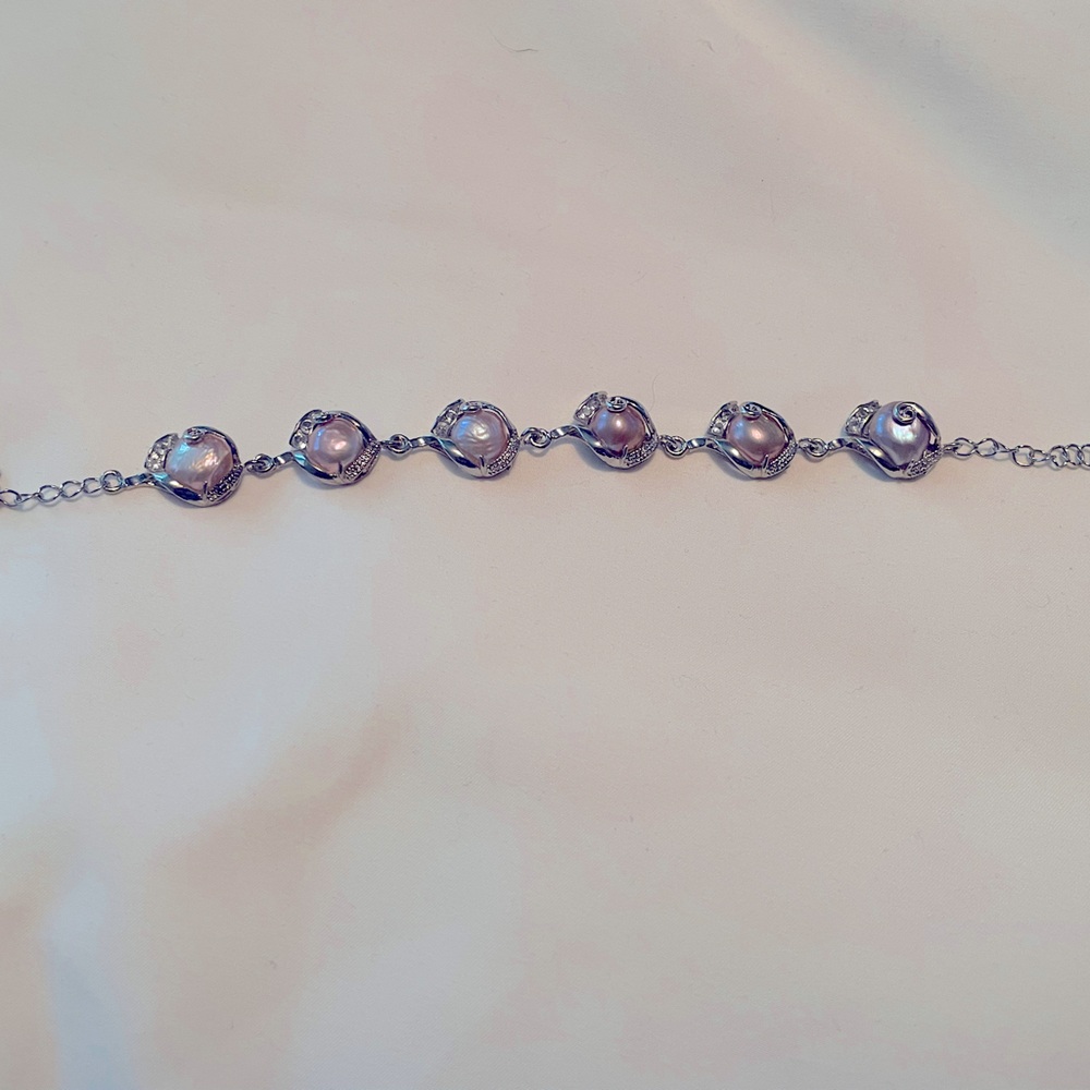 Lavender-pink natural pearl bracelet